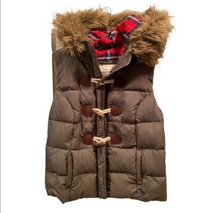Abercrombie and Fitch Vest with faux fur